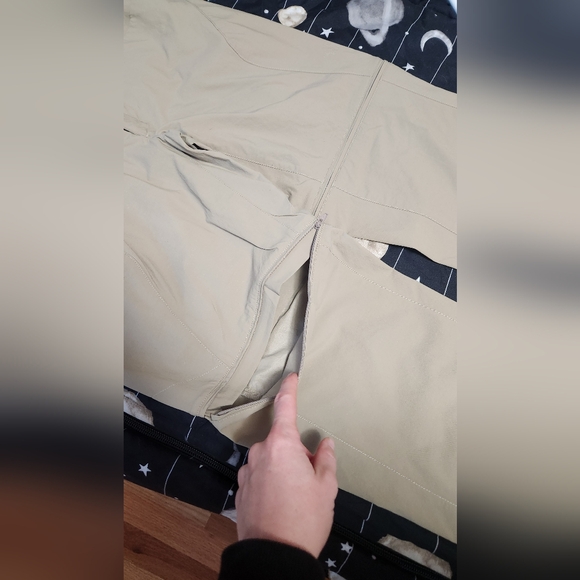 Men's Northface pants/shorts - Picture 4 of 7